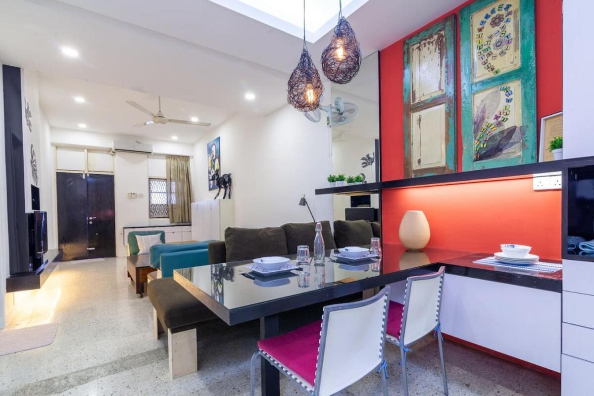 Unique Design House, 2br House - Near Local Foodies Holiday home *
