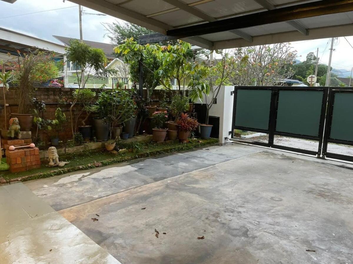 Unique Design House, 2br House - Near Local Foodies