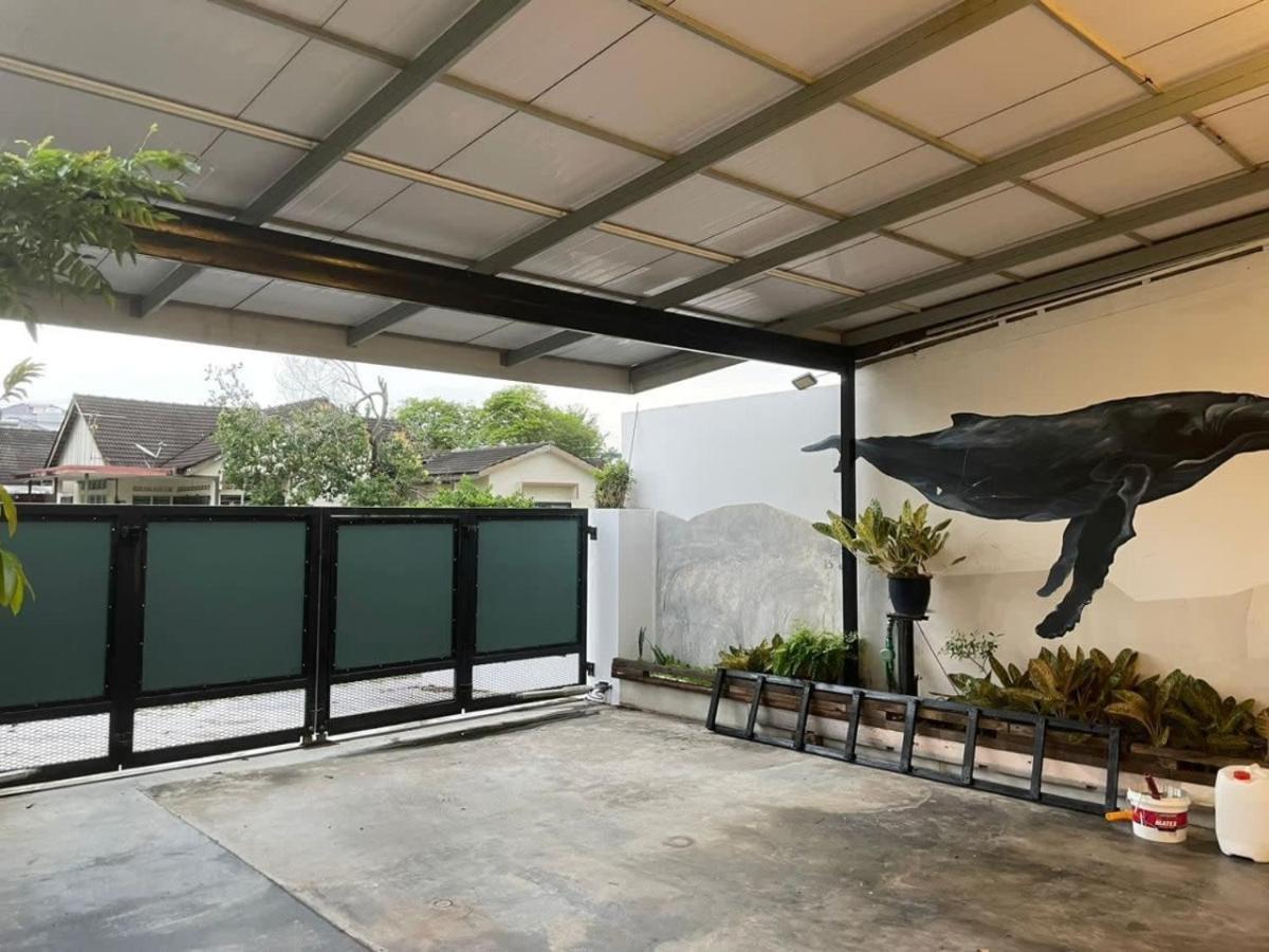 Unique Design House, 2br House - Near Local Foodies *