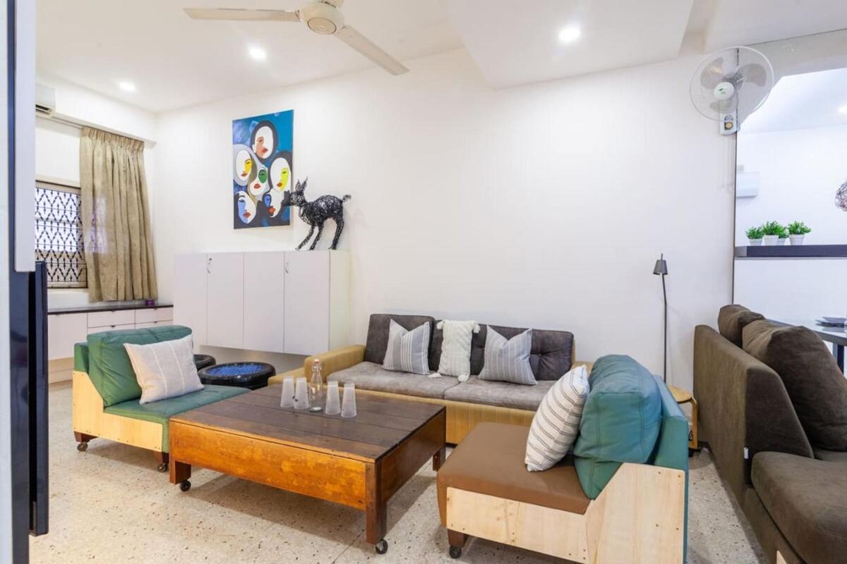 Rumah percutian Unique Design House, 2br House - Near Local Foodies *