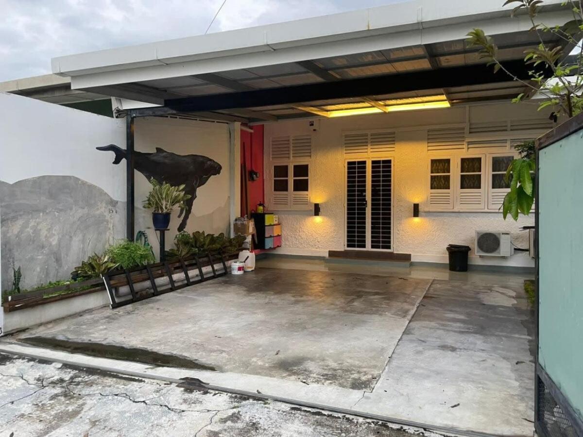 Unique Design House, 2br House - Near Local Foodies Ipoh